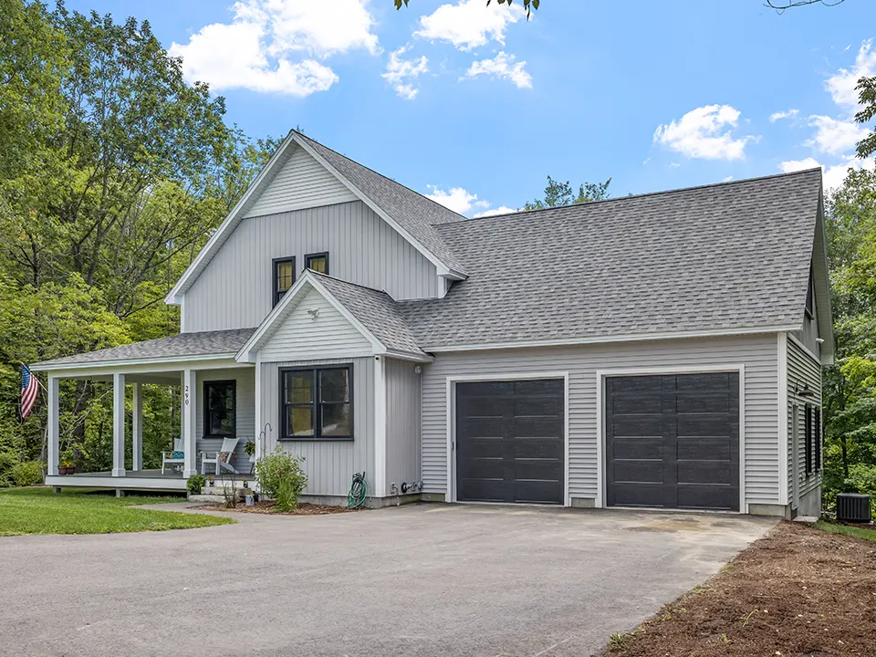 building carriage homes bc